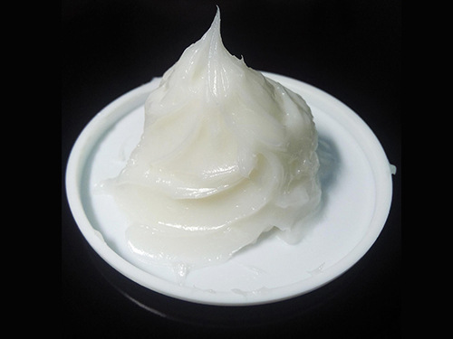 選擇塑膠零件潤滑脂要考慮哪些因素呢？