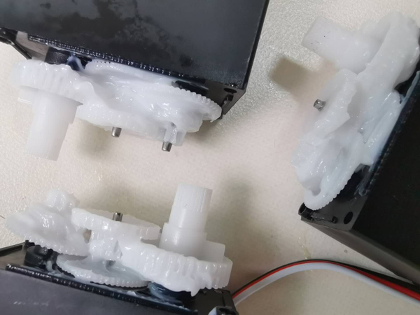 齒輪潤滑脂在齒輪部件上起到哪些作用？